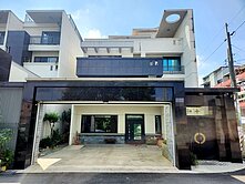 ㊣中興新村㊣邊間㊣百坪★大面寬電梯豪墅