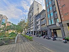 幸福川電梯收租透店