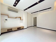 群慶團隊A8長庚🔅嚮陽🔅邊間前院一二樓