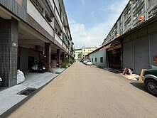 瑞獨家📣烏日低總價傳統臨8米路透天📣長期持有