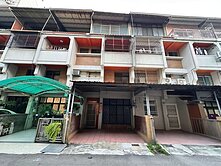 賴厝明星學區/低總價孝親房透天/6米活路/前院停車