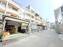 苗栗縣 頭份／竹南運動公園📌 4房前院車位透天