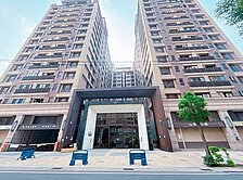 平鎮幸福公園3+1房+車位