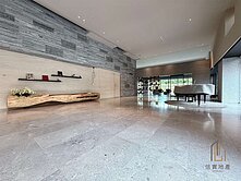 北屯鉅虹嵐CASA高樓層四房雙平車無限視野戶