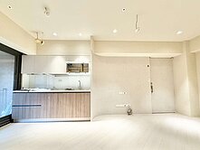 捷運中清文心曉明女中登峰21全天管理邊間大兩房平車