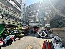 三井衛武營收租健身公寓五樓