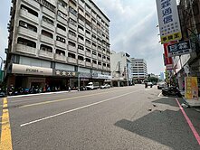 【高雄火車站】整新精美大兩房+大露臺