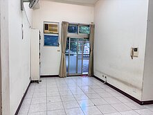 百年挑高一樓三房車