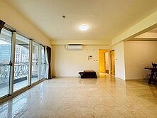 【面伊通公園松江桂冠豪邸】