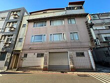 人潮財脈帶三角窗金店住