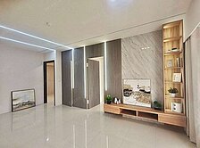 力行市場旁景觀2房車