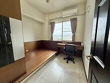 仁雄商圈高樓層通風採光極佳三房平車