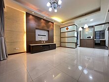 【吳虹誼】亞灣重劃區✭陽台進出三房+平移車位