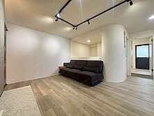 樂福集團♥小熊屋：㊣柳川美術園道•全新整理3房美廈