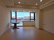 僑茂呂茂奕🏙 敦北翠苑 — 鬧中取靜的城市詩篇