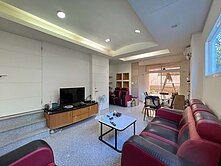 富群花園大地坪邊間採光優室內雙車美別墅