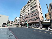 高雄鳳山/衛武營3房電梯