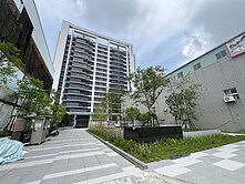 ✠夯!全新未住【艾美御花園】岡山前站三房+B1平車