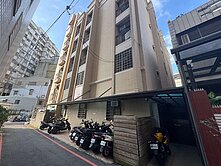 中原大學-整棟電梯收租61間套房