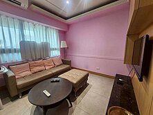 雄女家長首選，五福勞力士樓上高質感大樓美宅平車