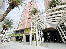 中和捷運旁挑高3米6+車位-饒庭華太平洋房屋