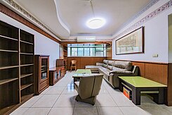 衛武營國富國宅超大室內三房