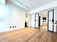 南太平輕屋齡四改三房整層主臥 雙車別墅