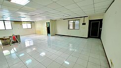 信實恬🍭西屯長安路捷運站旁～住店一二樓～誠售！