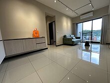 北屯櫻花活力水岸輕屋齡2房平車