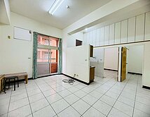 南區美村商圈大時代兩房平車