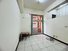 南區美村商圈大時代兩房平車