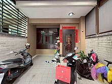 🔥出價就談🔥太平輕屋齡前院停車臨路別墅超值價格