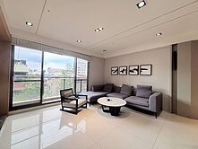 北區 文心路  大三房平車＋雙捷交匯 首購換屋