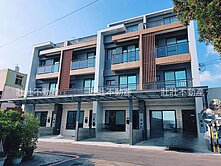 東森美蓉🍎全新四套房電梯別墅1780萬