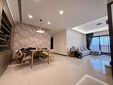 品陽大苑。豪美大3房平車