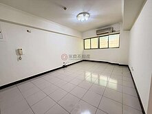 千歲伯爵四房車|孩子成長的溫暖家|近學區火車站