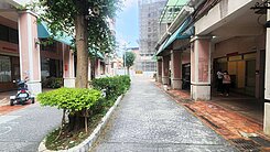 潭子頭家國小活路低總價別墅4房+前院車位