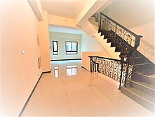 急售　破實登價_買龍井中科全新雙車美墅