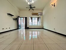 專任｜11期洲際漢神✦仁美國小✦臨路前院車庫透天