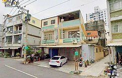 後勁捷運站。五米面寬透天