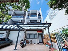 ♠︎選哲成家♠︎礁溪龍潭近鬧區邊間店住兩用透天