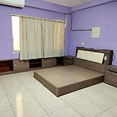 近崑山國小臨12米透天店住 住商許嘉玲