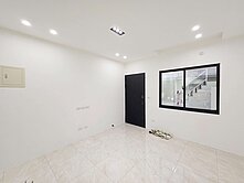 🏡五甲/瑞隆雙商圈｜新整理車庫透天｜正街有增建