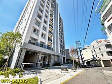 宇杰《雙車位視野戶華廈【可改回三房】》