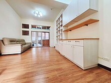 頭家國小📌玄關大三房+車位📌青安首選1098萬