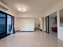 青埔A18【曜見築】3房平面雙車位(可隔4房)