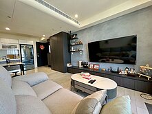 皇威丰格.三房平車.次頂樓.精裝戶