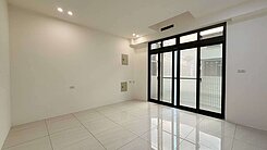 近體育園區面寬邊間整理透天