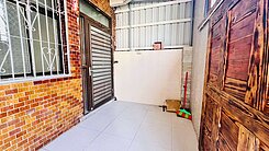 沙鹿家樂福孝親透天