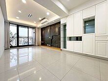 專任｜水湳國聚建設｜之界大三房獨立雙平車無限視野戶